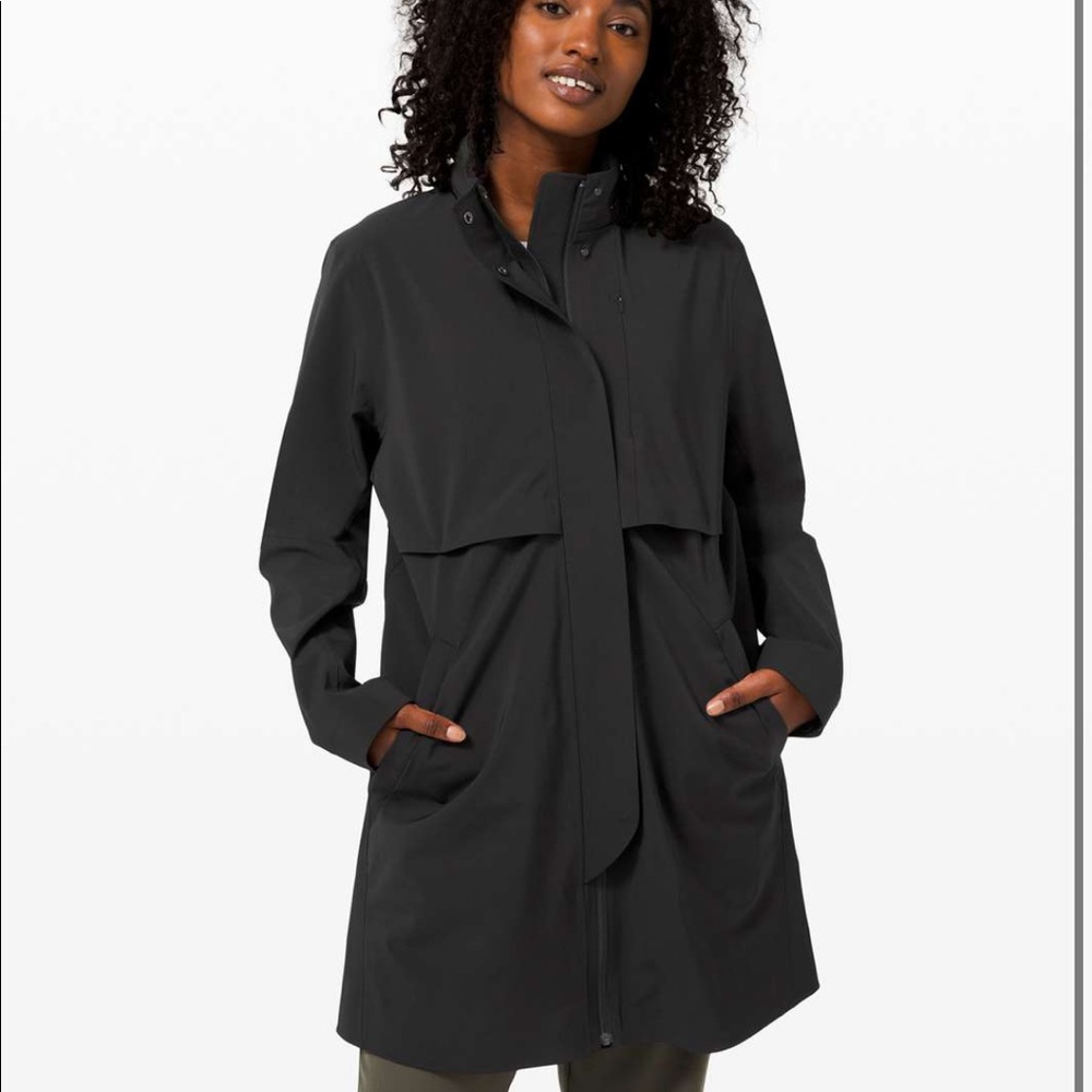 lululemon City Stroll Black Rain Jacket Size 4